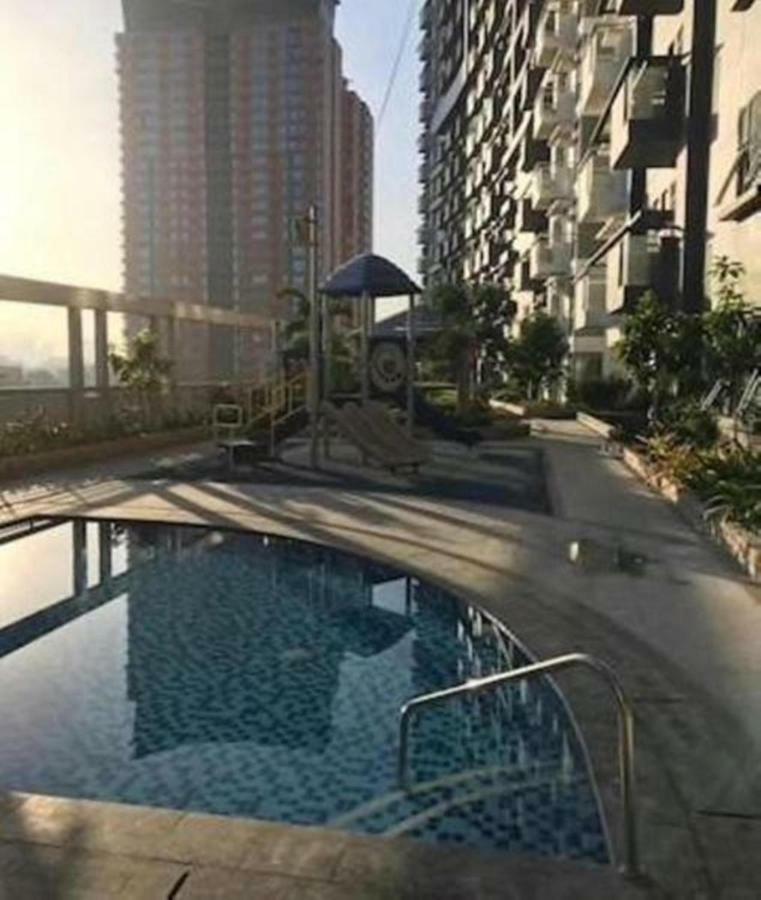 5H Tower C Manhattan Heights Cubao Qc Manila Exterior photo
