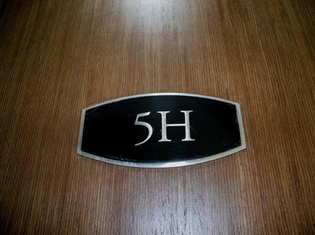 5H Tower C Manhattan Heights Cubao Qc Manila Exterior photo