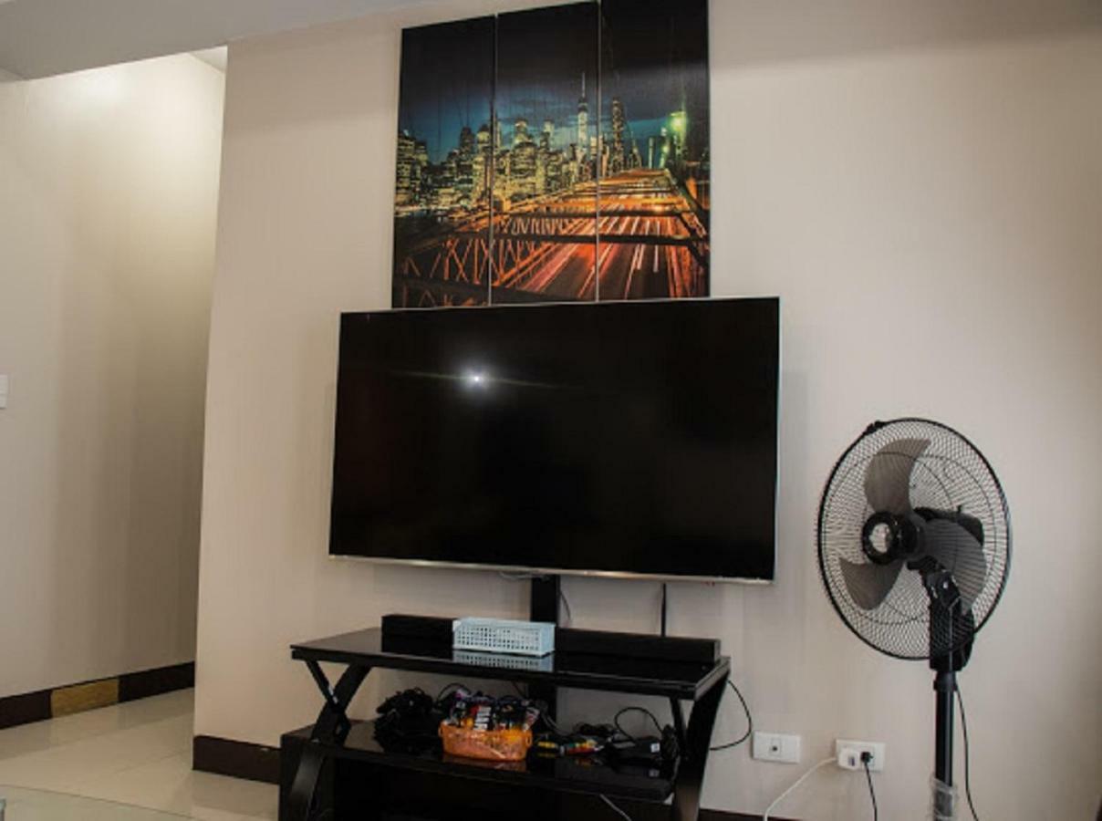5H Tower C Manhattan Heights Cubao Qc Manila Exterior photo